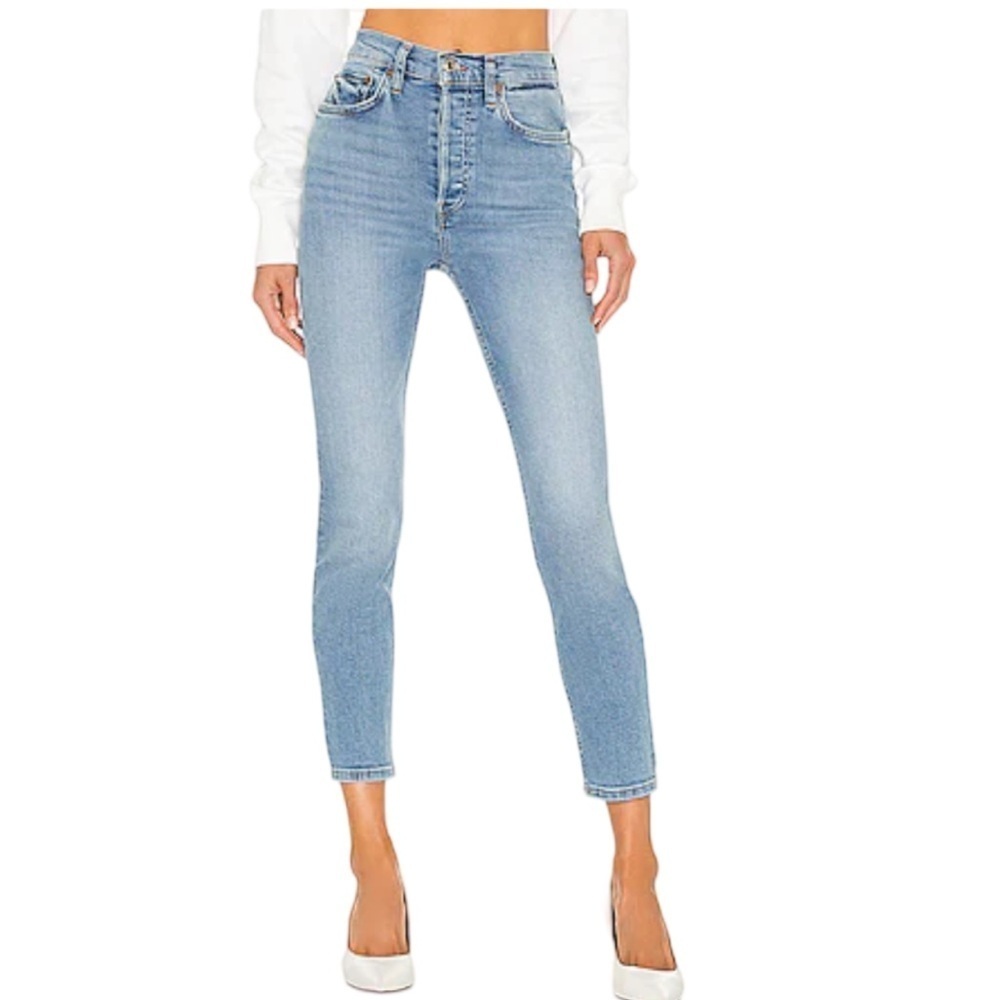 Re/Done 90s High-Rise Ankle Crop Jeans in Light Stone. Size 28